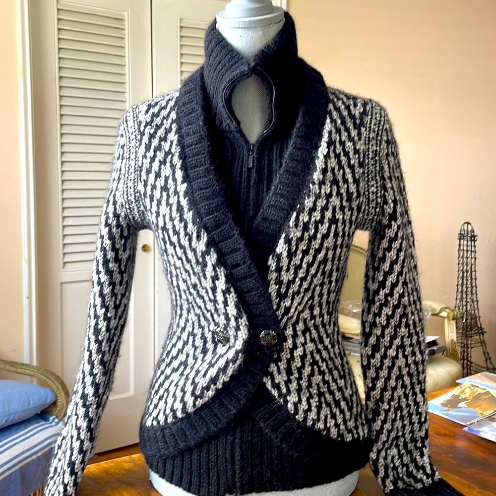 Authentic Chanel sweater/jacket